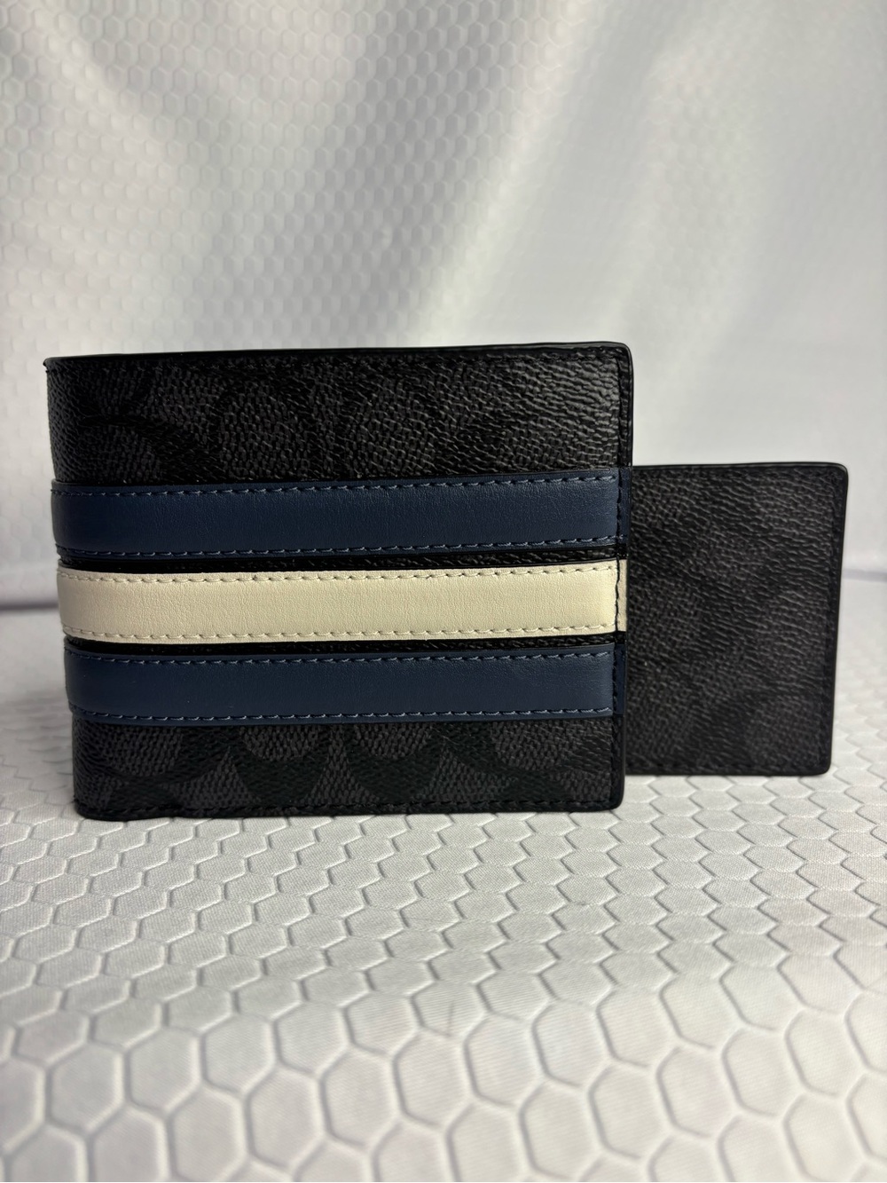 Coach Charcoal Signature 3 in 1 Wallet with Varsity Stripe Unisex NWT